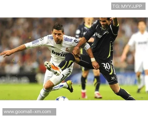 全球足球明星夫妻全景盘点与甜蜜故事分享