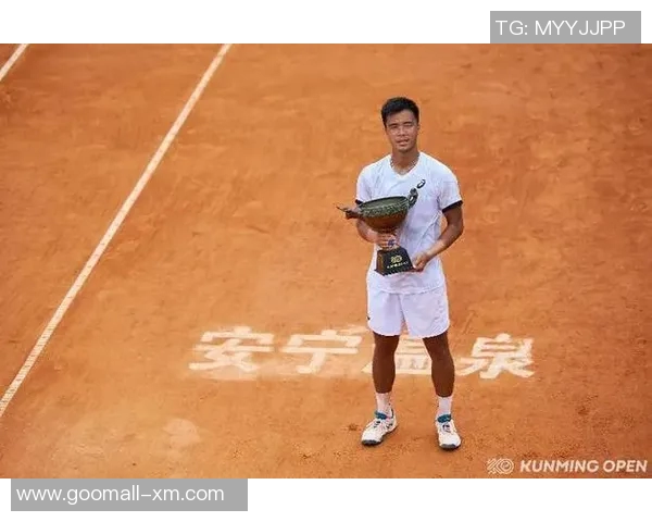 南京网球队以90分领跑冠军赛积分榜展现强劲实力